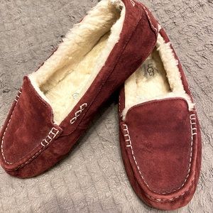 UGG Dakota Slippers